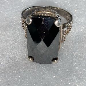 Antique black quartz ring